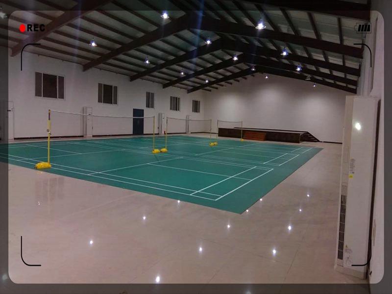 羽毛球館